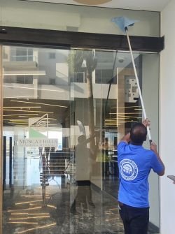 windows cleaning muscat hills